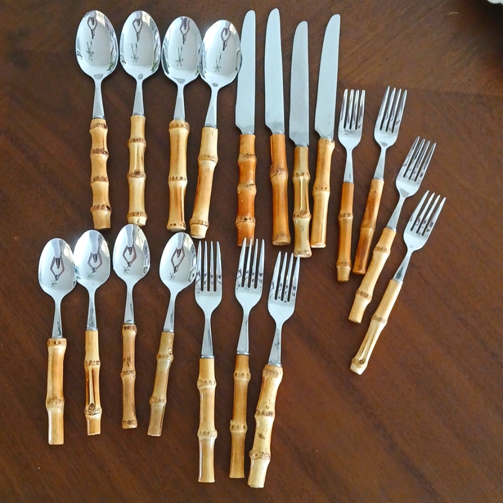 Set of bamboo stainless flatware 19 pieces